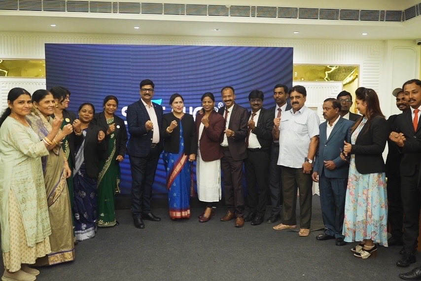 jainsanjay1231's tweet image. Grateful to have successfully hosted The Art of Networking in Bhubaneswar - an evening dedicated to conversations, connections, and collaboration.

Because when the right minds meet, new possibilities begin. ✨

#TheArtOfNetworking #NetworkingEvent #GrowthMindset #SanjayJain