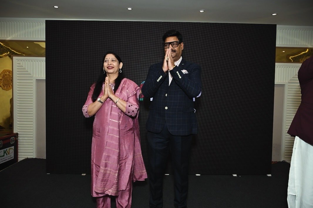 jainsanjay1231's tweet image. Grateful to have successfully hosted The Art of Networking in Bhubaneswar - an evening dedicated to conversations, connections, and collaboration.

Because when the right minds meet, new possibilities begin. ✨

#TheArtOfNetworking #NetworkingEvent #GrowthMindset #SanjayJain