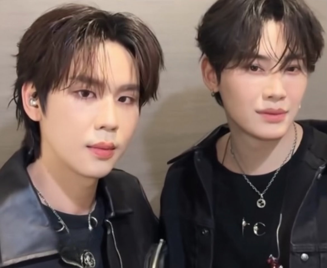 veevee_z's tweet photo. เป็นแก้วเป็นแสง เป็นแฟนกัน 🥺🪽✨

BOUNPREM BERLIN FM
#BP1stFMBerlin https://t.co/8iEfUmazLE
