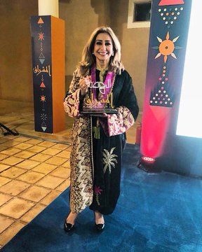 jasssim200936's tweet photo. الغريب إن محد سمع من سارة بنت مشهور زوجة محمد بن سلمان كلمة واحدة، كل الجدل مبني على صور وانتشار https://t.co/yvJF3Dsudi