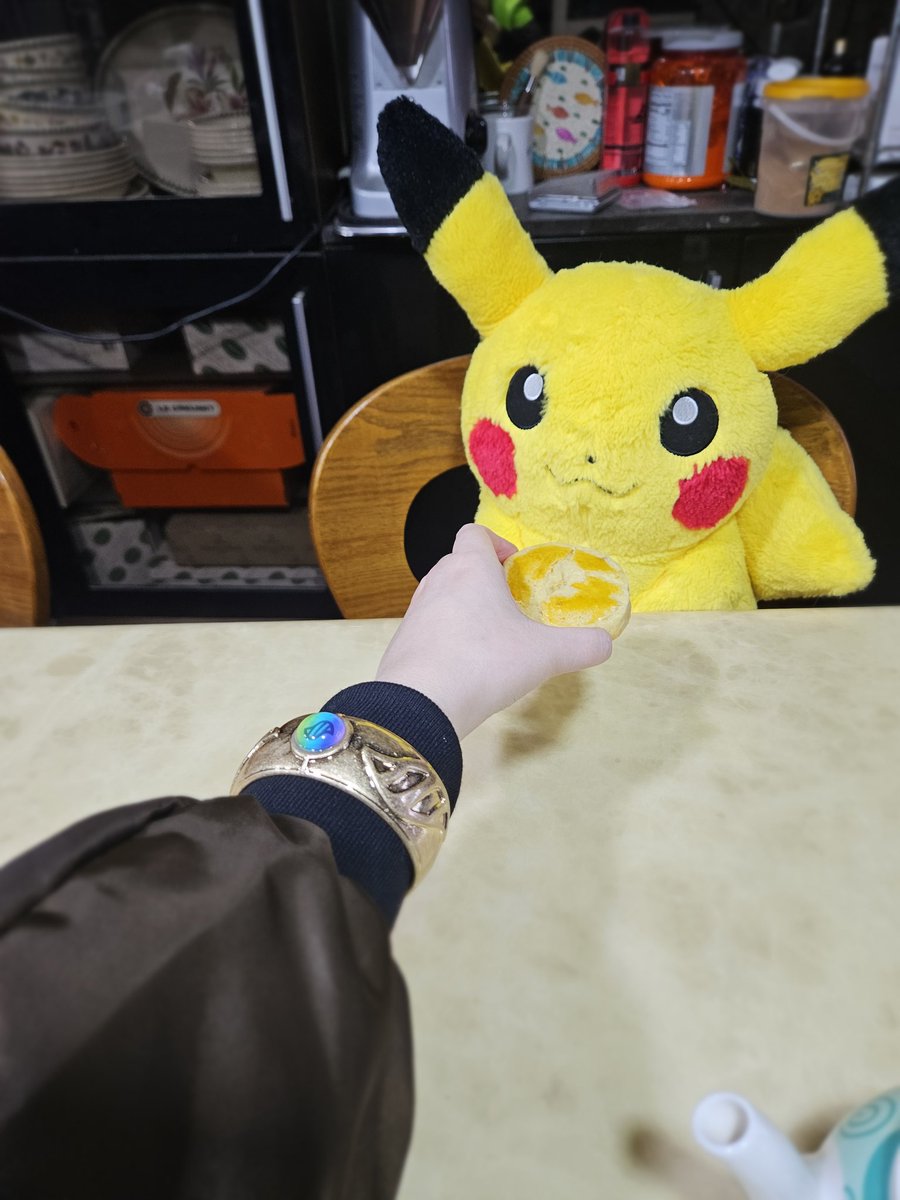 GameRmotColet's tweet photo. 우리에게 실물 사이즈 인형이 있어야 하는 이유 https://t.co/CYLj5yjJGo