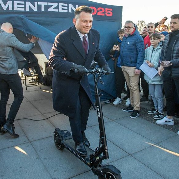 Do wszystkich wyborców Kofederacji, a w szczególności do wyborców Mentzena i jego parti "Nowa nadzieja" .... 
Pamiętajcie głosując na Mentzena, de facto głosujecie na Tuska ! Głosując na Konfederacje, głosujecie na Koalicje z PO.