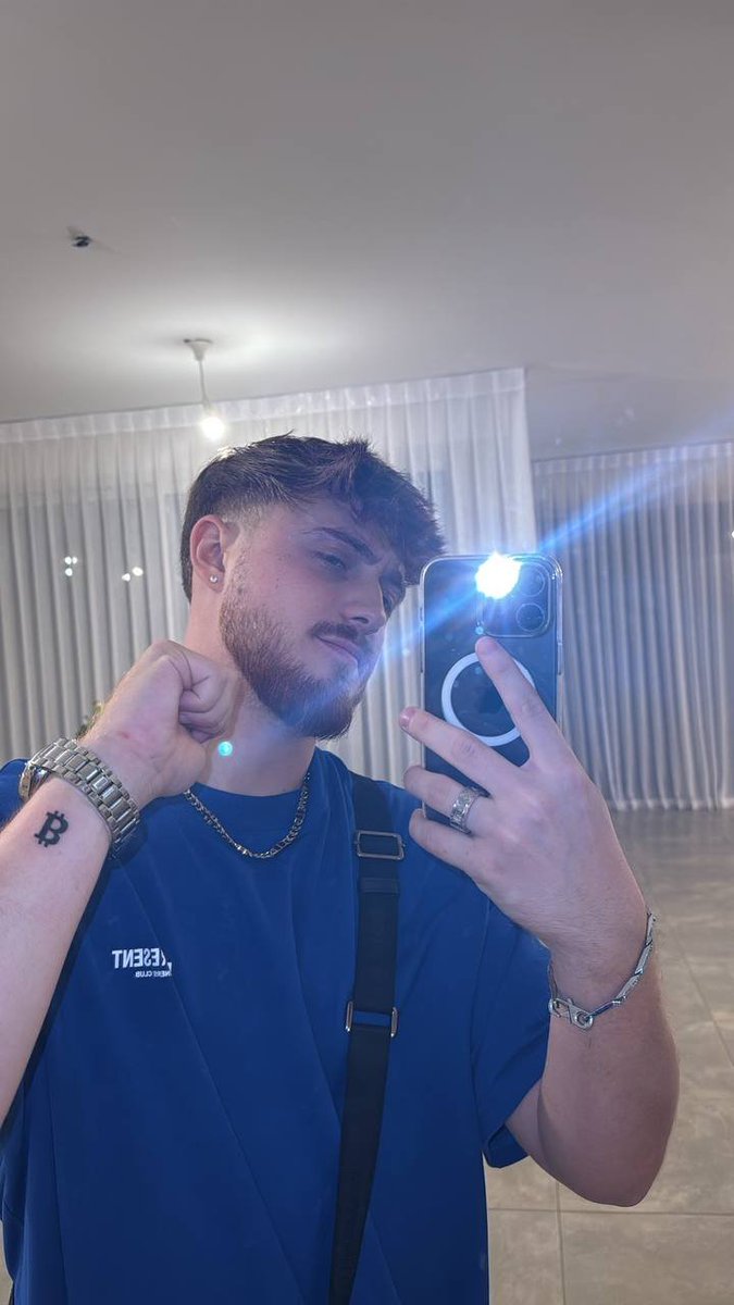 maxx_Zevian's tweet image. Walk with me 😌😏😂😂
@0xSweep
🐂During bull run              🐻during bear