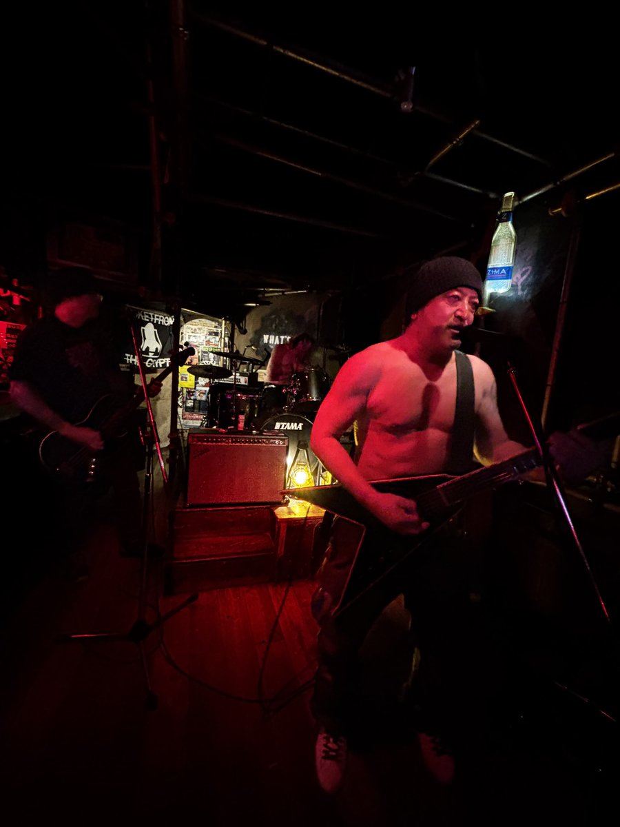 昨日はありがとうございました！
対バンの
SKELTON BONES
NIRVANA420
DIET OF DEATH
LEGEND OF TRUTH

もありがとうございました！！