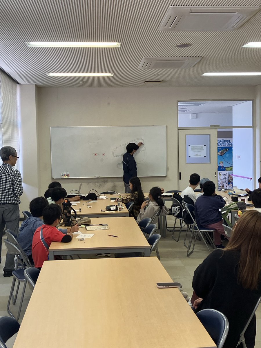 昨日は長崎大学様が主催された長崎大学パスポートイベント「ベネックス恐竜博物館体験ツアー」が開催されました！常設展示室を見た後、ティラノサウルスの頭骨から頭部を復元するワークショップを行いました！長崎大学パスポートでは他にも楽しいイベントを開催しているとのことなので是非チェック！！