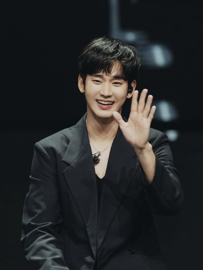 SooManUniverse88 tweet media