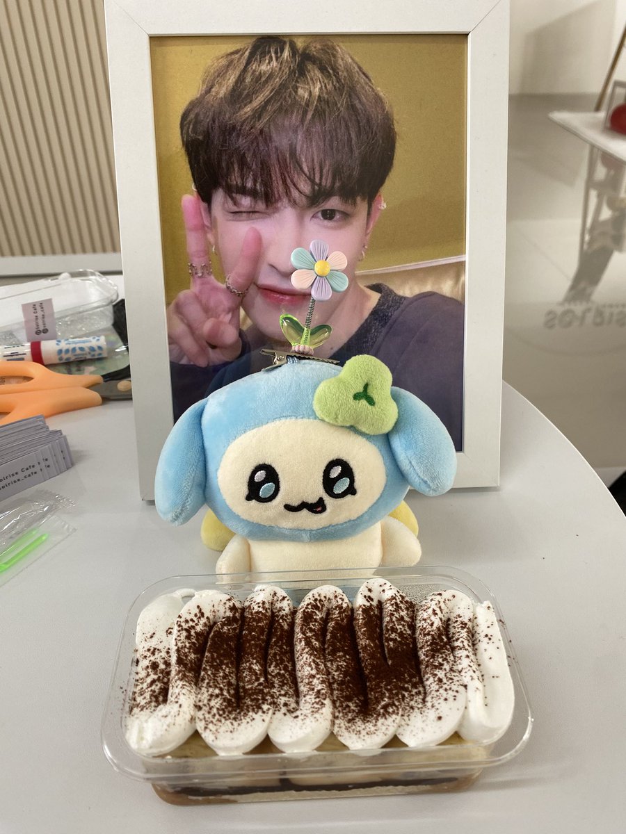 maeilbamx's tweet photo. 😋 #CaptainRockstarHJ https://t.co/m75E4ICc85
