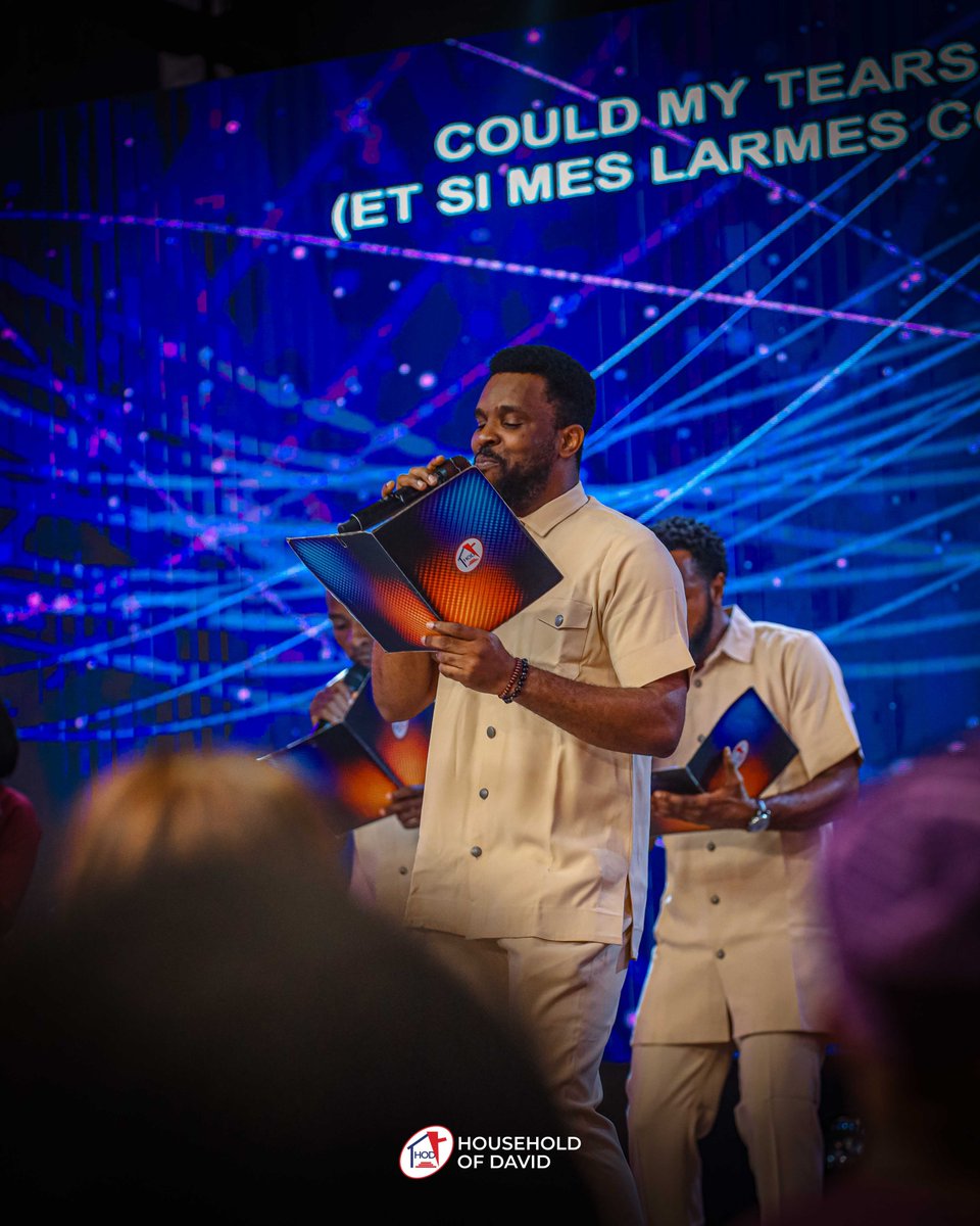 HODChurchNG's tweet image. Pastor Ayo Olusanya with the River of Life led the hymn for the First Service, &quot;Rock of Ages Cleft for Me&quot;

#HouseholdofDavid #FirstService #SundayService