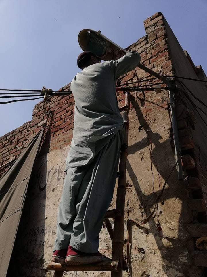 ۔۔۔۔۔عوام کی خدمت ہمارا مشن۔۔۔۔۔۔
ہم
وزیر پٹرولیم علی پرویز ملک ایم این اے  119چودھری شہباز عوامی  ایم پی اے پی پی 149
کی یوسی 119میں  سٹریٹ لائٹ ٹھیک کروانےپر شکریہ ادا کرتے ہیں
<a href="/AliPervaiz450/">Ali Pervaiz Malik</a>