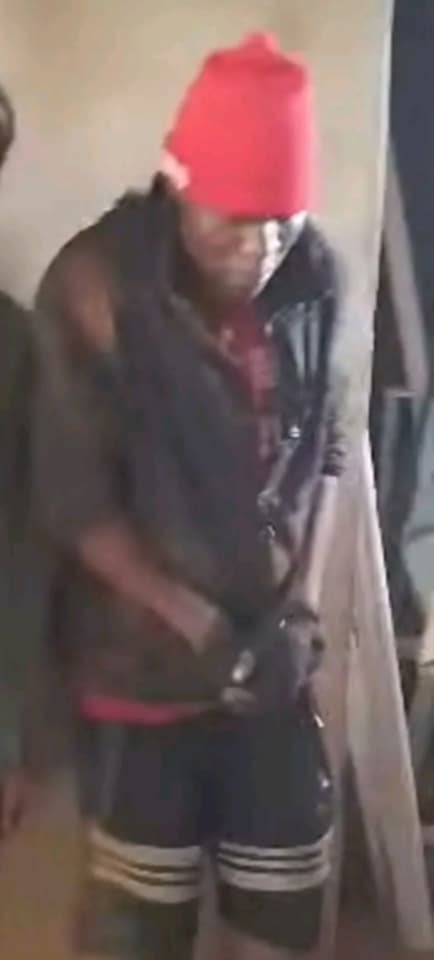 According to eyewitnesses, a young man was brutally killed by Armed Separatists on 04/11/2025 at Babungo Village market, Ngoketunjia Division, North West region #Cameroon 
#EndAnglophoneCrisis 
<a href="/CRTV_web/">CRTVweb</a> 
<a href="/UEauCameroun/">L'UE au Cameroun et pour la Guinée équatoriale</a> 
<a href="/USEmbYaounde/">U.S. Embassy Yaounde</a> 
<a href="/CanadaCameroon/">Canada in Cameroon</a> 
<a href="/PRC_Cellcom/">CELLCOM PRC</a>
<a href="/mindefcm/">Ministère de la Défense du Cameroun</a>