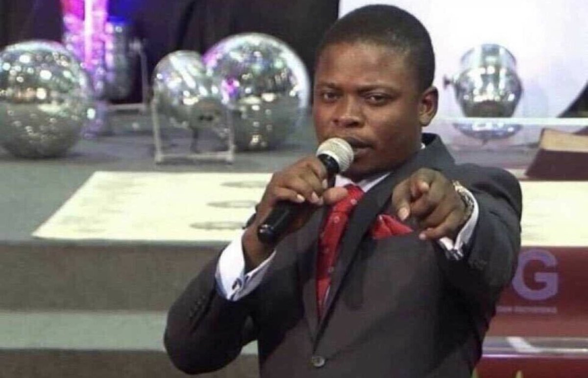 Mr_Excelency's tweet image. Most times, things work out the way we did not expect it.
May that favour locate you today!
Happy Sunday!