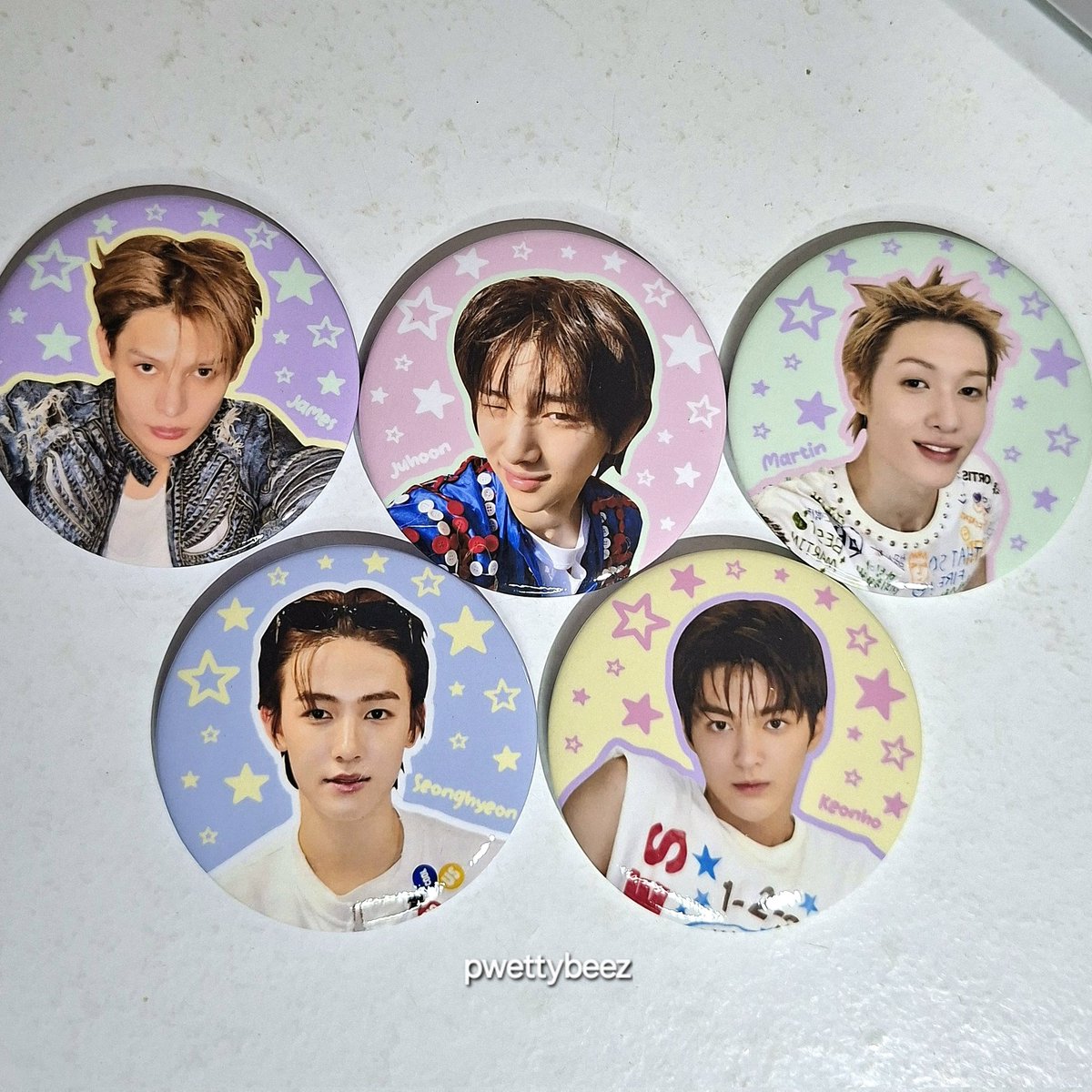 Hand Mirror Cortis