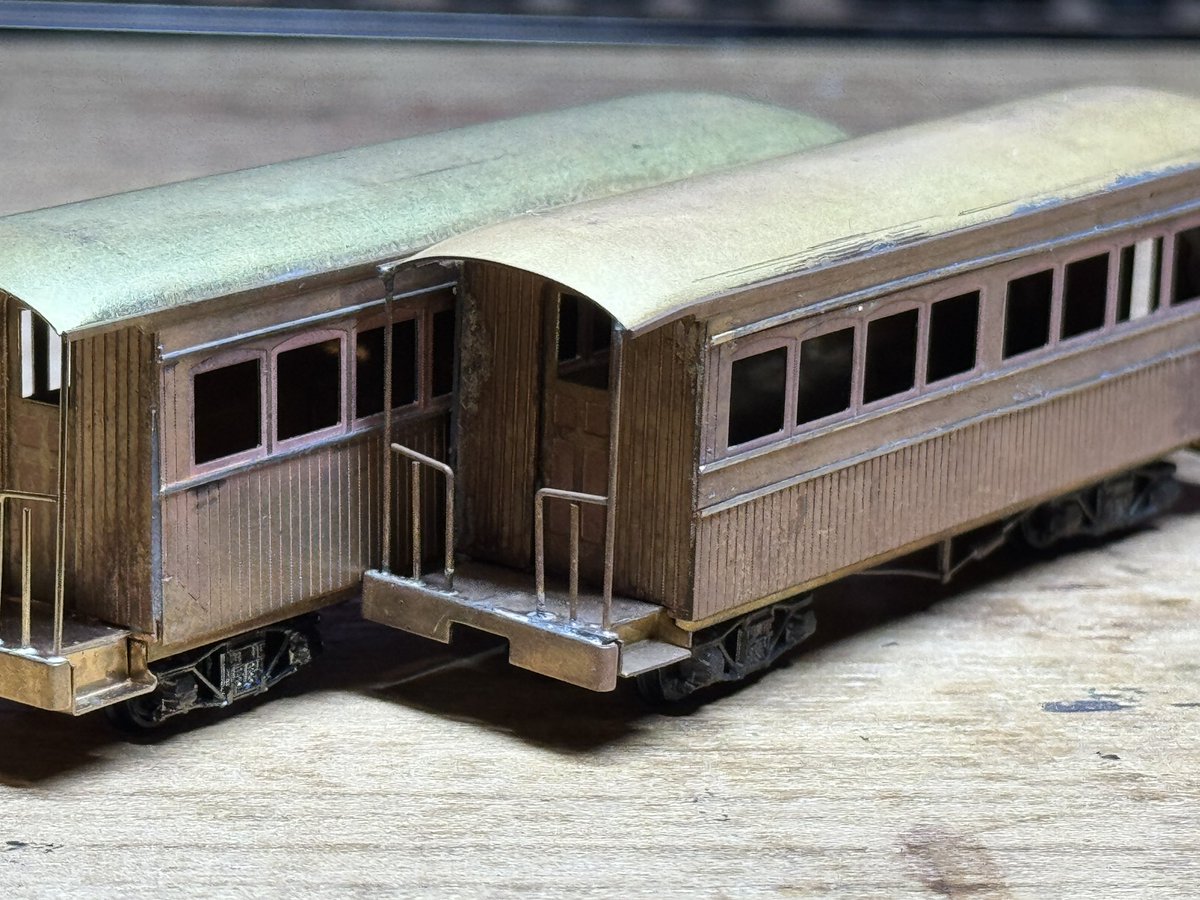 IbukiModel's tweet image. 沼尻ボハフ、シボフ

今週末あたりは塗装を〜と思ってましたが、
シルヘッダーをつけてなかったので急遽ハンダ作業に終始となりました。