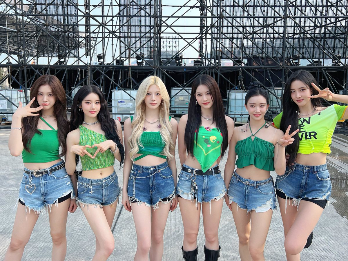 STAYC_official's tweet photo. 251109
WATERBOMB MACAO 2025

#STAYC #스테이씨
#WATERBOMB #WATERBOMBMACAO2025 https://t.co/kPm36TTYP7