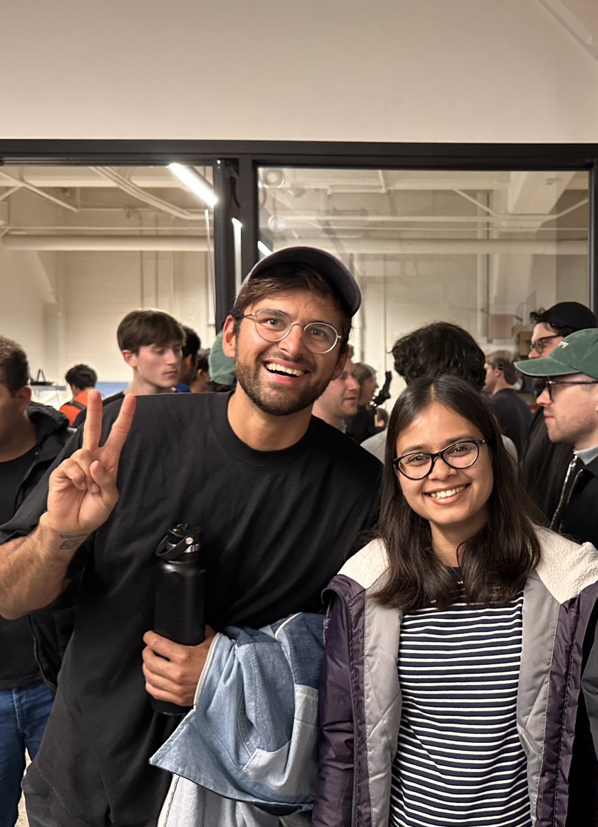 Ranita_Jana's tweet image. Never clicked a photo with Nobel Laureates, but this guy is special!! One who taught me to start building a start-up in nights and weekends while having a full time research job.

#buildspace  #sanfrancisco #startup
@FarzaTV