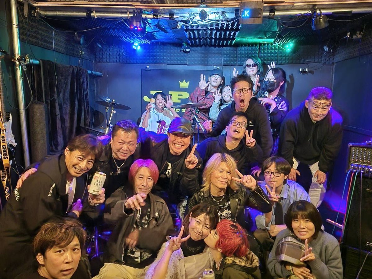 BUMBLEBEE (@BUMBLEBEE_PUNK) / Posts / X