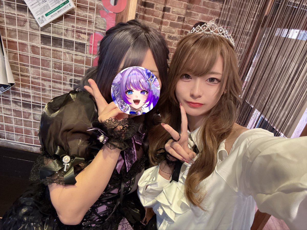 改めまして！
QUEENDOM Vol.1
ありがとうございました👑✨

本当にあったかいライブで
初主催ながら最高のライブをお届けできたと思います🥹

盛り上げて楽しんでくれたお客様
素敵なパフォーマンスをしてくださった演者様
裏でずっと動いてくれてたPiPi