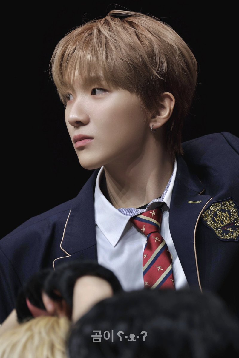 snu99le's tweet image. 251104 뮤직아트

운학이를 불러보자 ~
운학아 ! 🙂

#운학 #WOONHAK #ウナク 
#보이넥스트도어 #BOYNEXTDOOR