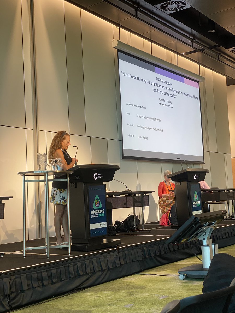 Amy T Harding tweet media