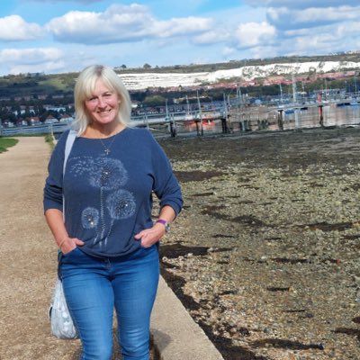 LisaEnglefield's tweet image. #NewProfilePic