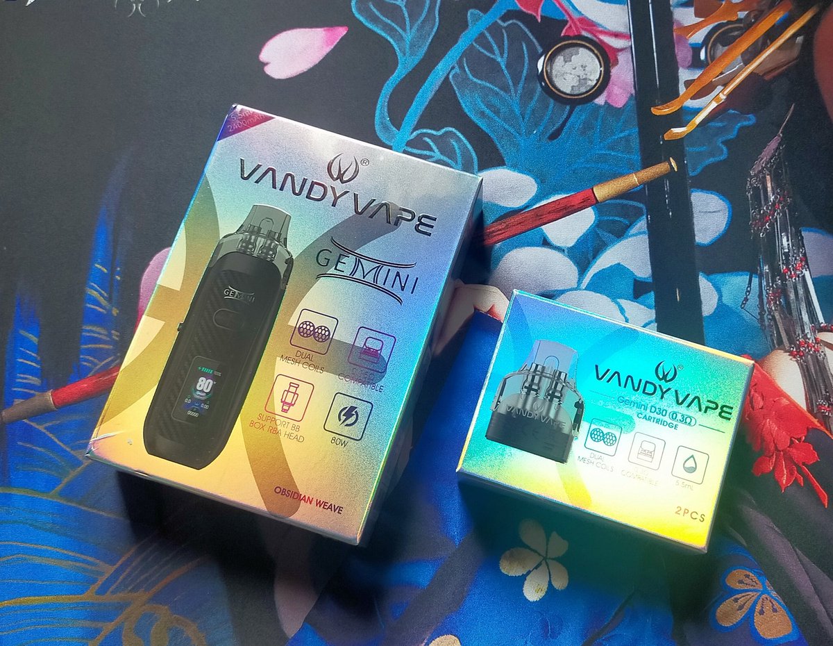 9tail_kitsune_'s tweet photo. 着弾報告☑️
久々にPod買った!!
Vandy Vape Gemini 良いね💯
#vape好きな人と繋がりたい
#VandyVape #GeminiPod #vape https://t.co/jb6SPasPRi