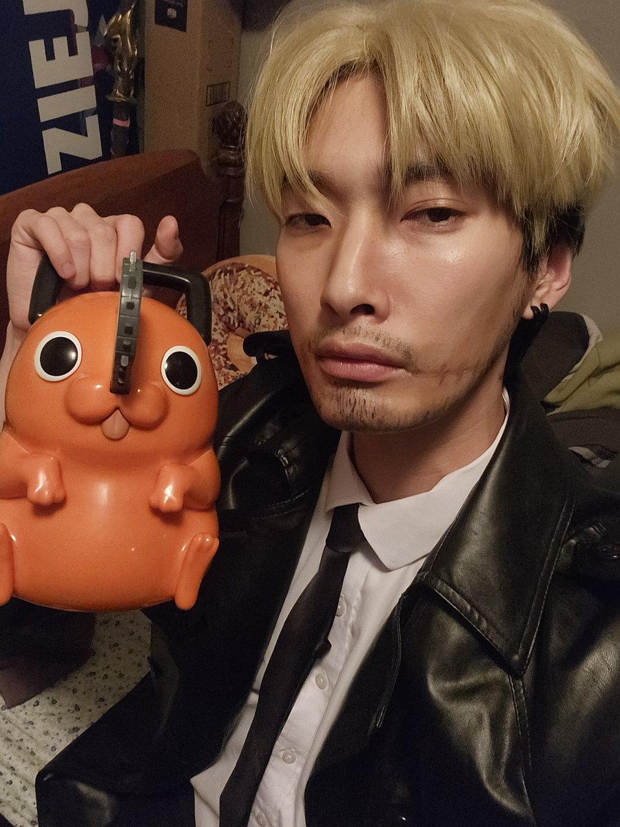 auzziejlee's tweet image. babysitting this weird ass dog