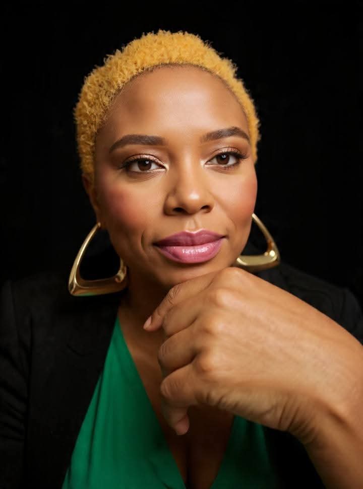 nkechi_first's tweet image. Slay the day with confidence and glamour. Queen diva moves.

#nkechifirst #Glamorous #ConfidenceIsKey #SelfLove