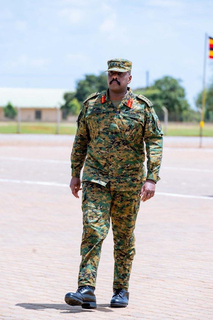 NamubiruRashid9's tweet image. At the commissioning of 498 UPDF officer cadets, CDF Dr. Gen. Muhoozi Kainerugaba @mkainerugaba urged discipline among political actors, warning that national security will not be compromised for politics.
#CDFWorksUg #UPDF