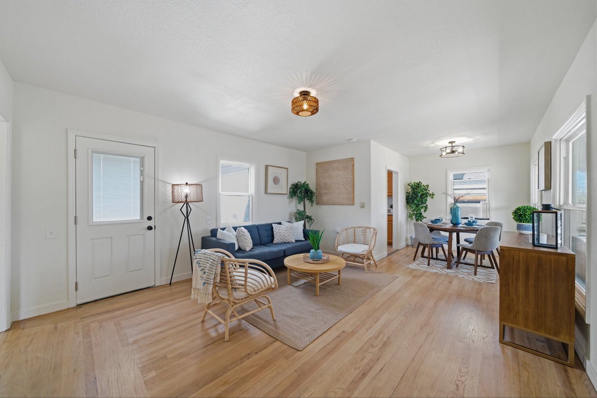 daryl_temple's tweet photo. 1001 Veale Ave
Martinez, CA 94553
https://t.co/1VpklN4fD2

✏️  Daryl Temple | DRE 01799010
       Realty ONE Group Future

✔️  Single Family Home w Garafe
✔️  2 Bedrooms / 1 Bathroom
✔️  5,000 Sq Ft Lot
#Martinez #ContraCosta  #Garage
#Yard #Home #ForSale #Listing #RealEstate #CA https://t.co/TapijY7n7t
