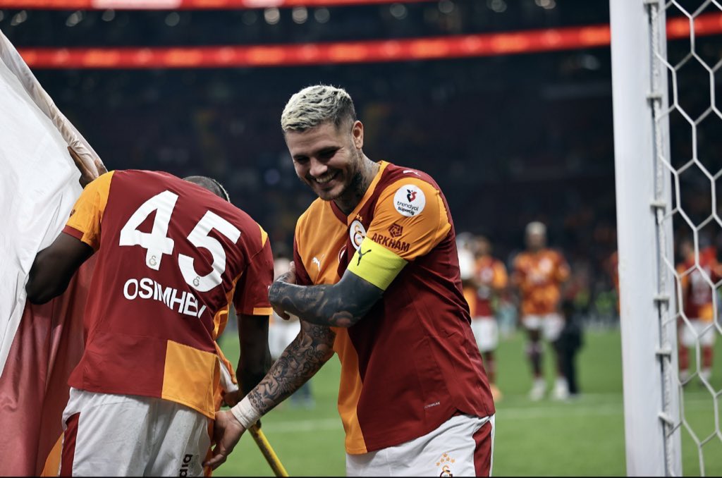 İçimdeki Galatasaray sevgisiyle 

Fenerbahçe nefreti ölümüne kapışır

Türkiye’nin En Büyüğü Hayallerimiz Dünyalardan Daha Büyük ❤️💛
<a href="/GalatasaraySK/">Galatasaray SK</a> 

 #BugünGünlerdenGALATASARAY
