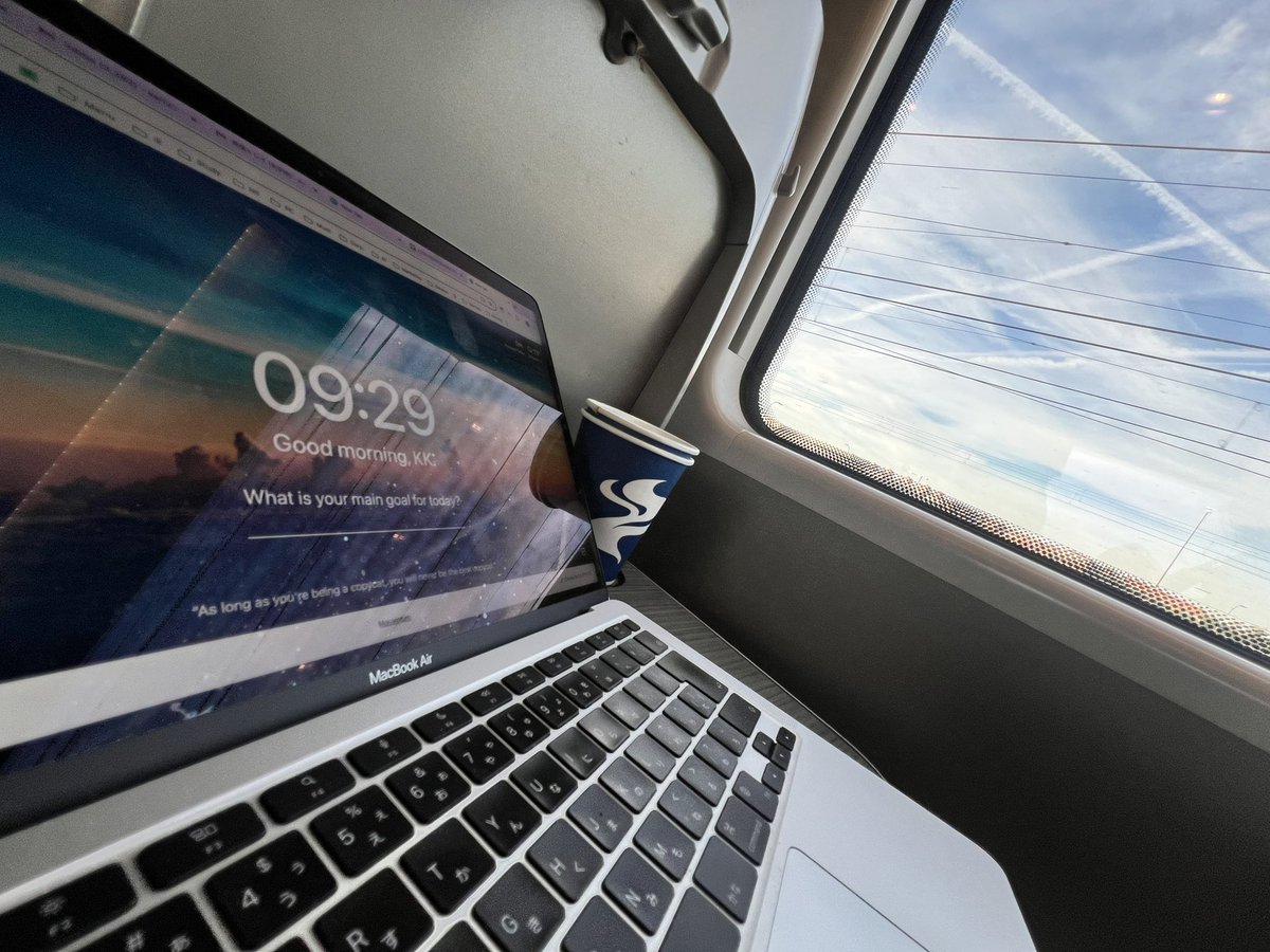 morio_routine's tweet image. バルセロナに3時間かけて行きます！Iryoとかいうイタリアスペイン合同の鉄道会社ぐう有能。