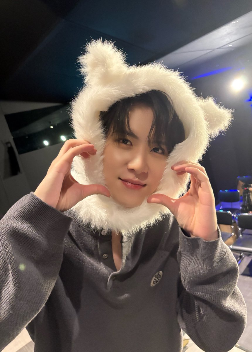 WEi__Official's tweet photo. [https://t.co/2vvtLbzZVB] 사진 제공: 🐰

#위아이 #WEi #R_zip https://t.co/6DR5Ho4NSh