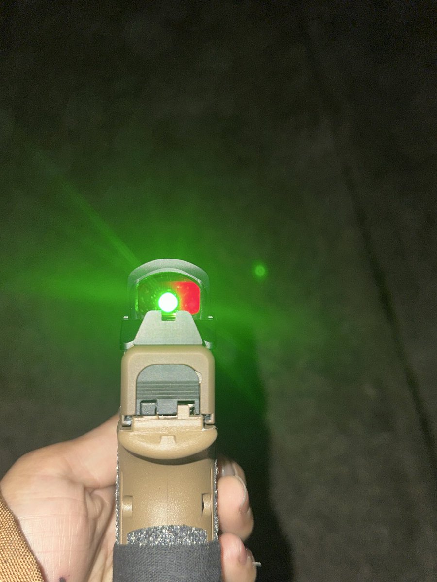 Tacticaljavi999's tweet photo. #Glock19XMOS #GlockPerfection #GlockonTop #Holosun #Greendot https://t.co/TaXwkuhXQQ
