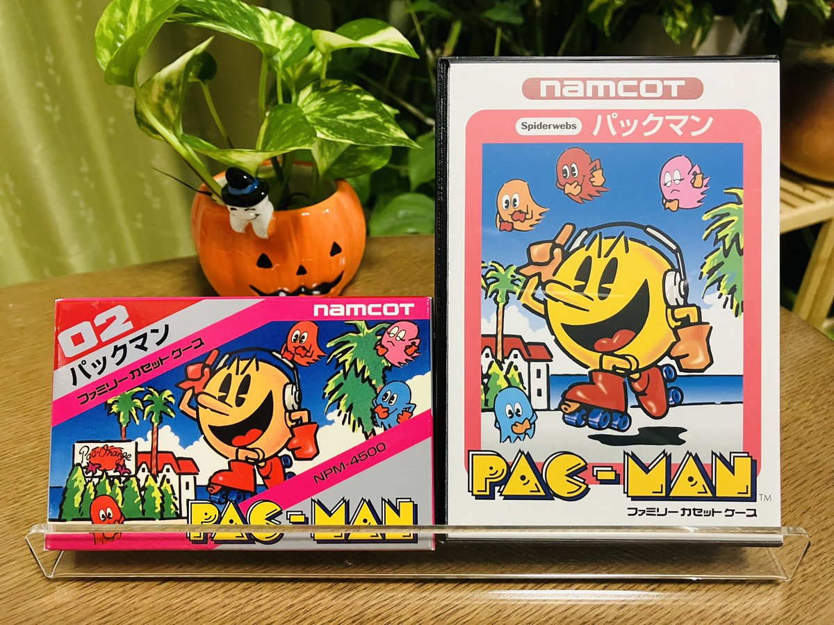 【ファミリーカセットケース ☆ パックマン】＃FC

パックマンの「紙箱版」と「プラ箱版」を購入😄

発売当時の第一印象は、パッケージイラストの雰囲気から「アメリカのゲーム」かと思いきや、誇るべき純日本製ゲームだった (^▽^)

部屋のオブジェにすると 当時のワクワクした想ひ出が蘇って 良き 💮