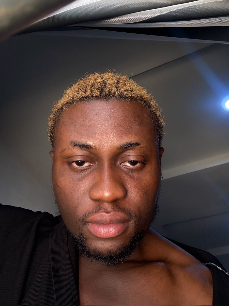 Baddy of Lagos 👑 tweet media
