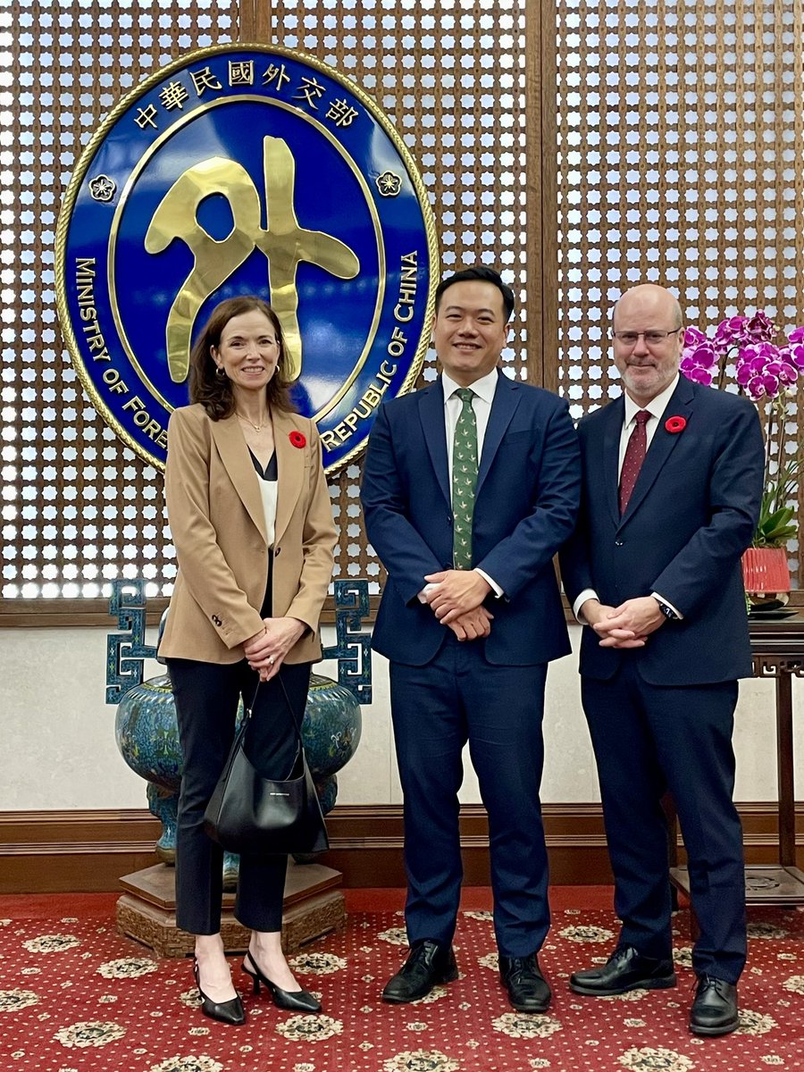 hannan_ml's tweet photo. Fantastic to see @AsiaPacificFdn President @jeff_nankivell in Taipei recently. Thanks to Taiwan’s MOFA for receiving us and for the discussion of Canada-Taiwan collaboration. https://t.co/WIe2L4ASqk