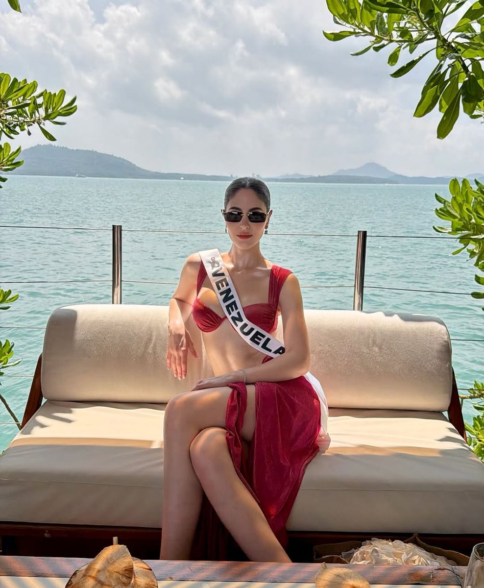 Libradear1019's tweet photo. ราชนิกุล คุณหนูมาก มงเท่านั้น 👑
#MissUniverse2025 https://t.co/IJrHIt11xS