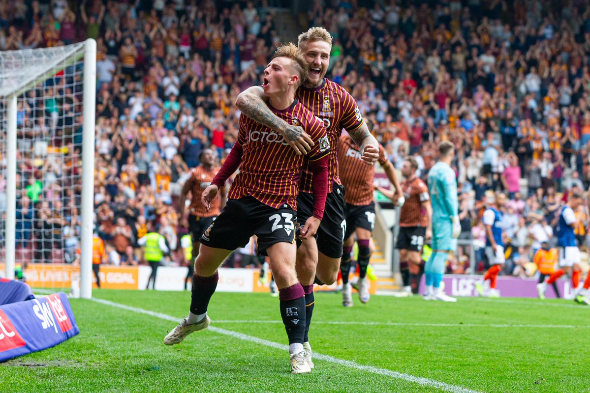 __AdamWilliams's tweet image. Last thought on yesterday was the minerals it took pointon to pick that ball off the spot from Humphrys, put it under his arm &amp;amp; say &apos;its mine&apos;. 21 year old, boyhood club, in front of the Kop when your 2-0 down to slot it away 👏🏻. Humphrys to his credit reacted really well. #bcafc