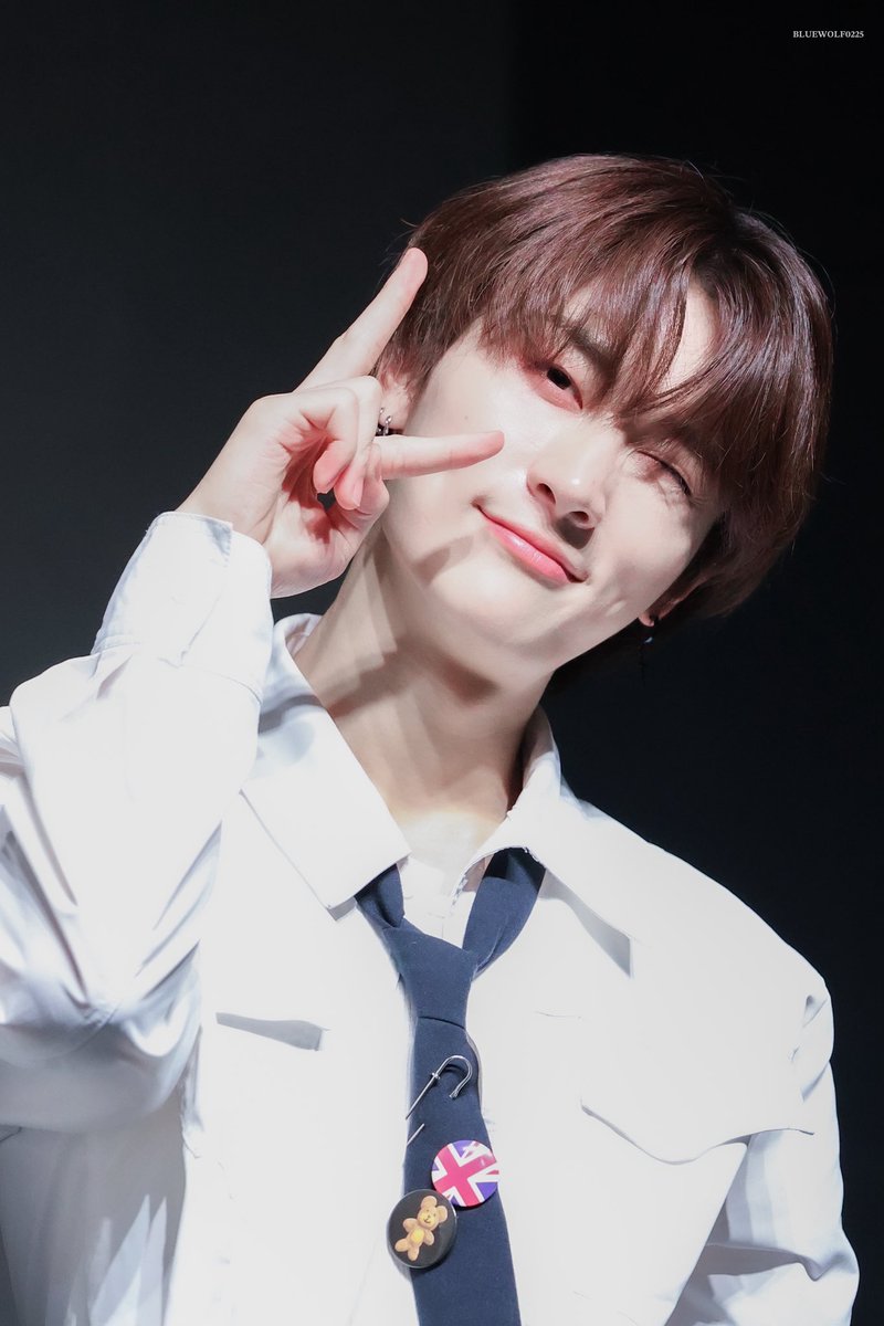 251004 1부 오사카
😴😉

이런윙크도 너무 좋아ᐪᐤᐪ💘💘💘

#엔티엑스 #NTX 
#형진 #백형진 #HYEONGJIN
<a href="/NTX_OFFICIAL_/">NTX</a>