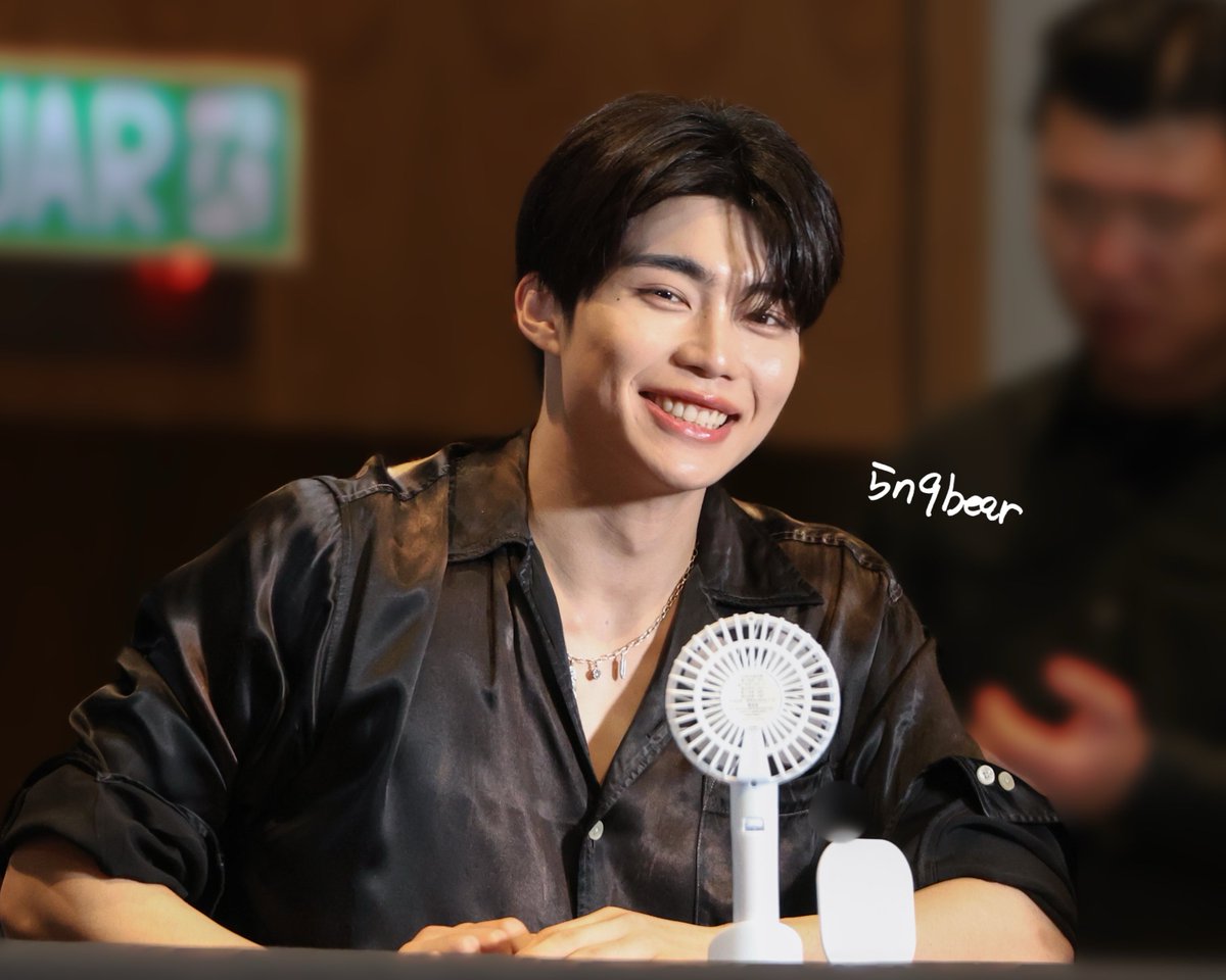 251109  쿠알라룸푸르 펜사

#박건욱 #PARKGUNWOOK #朴乾煜 #ZB1 #ZEROBASEONE #제로베이스원 #パクゴヌク