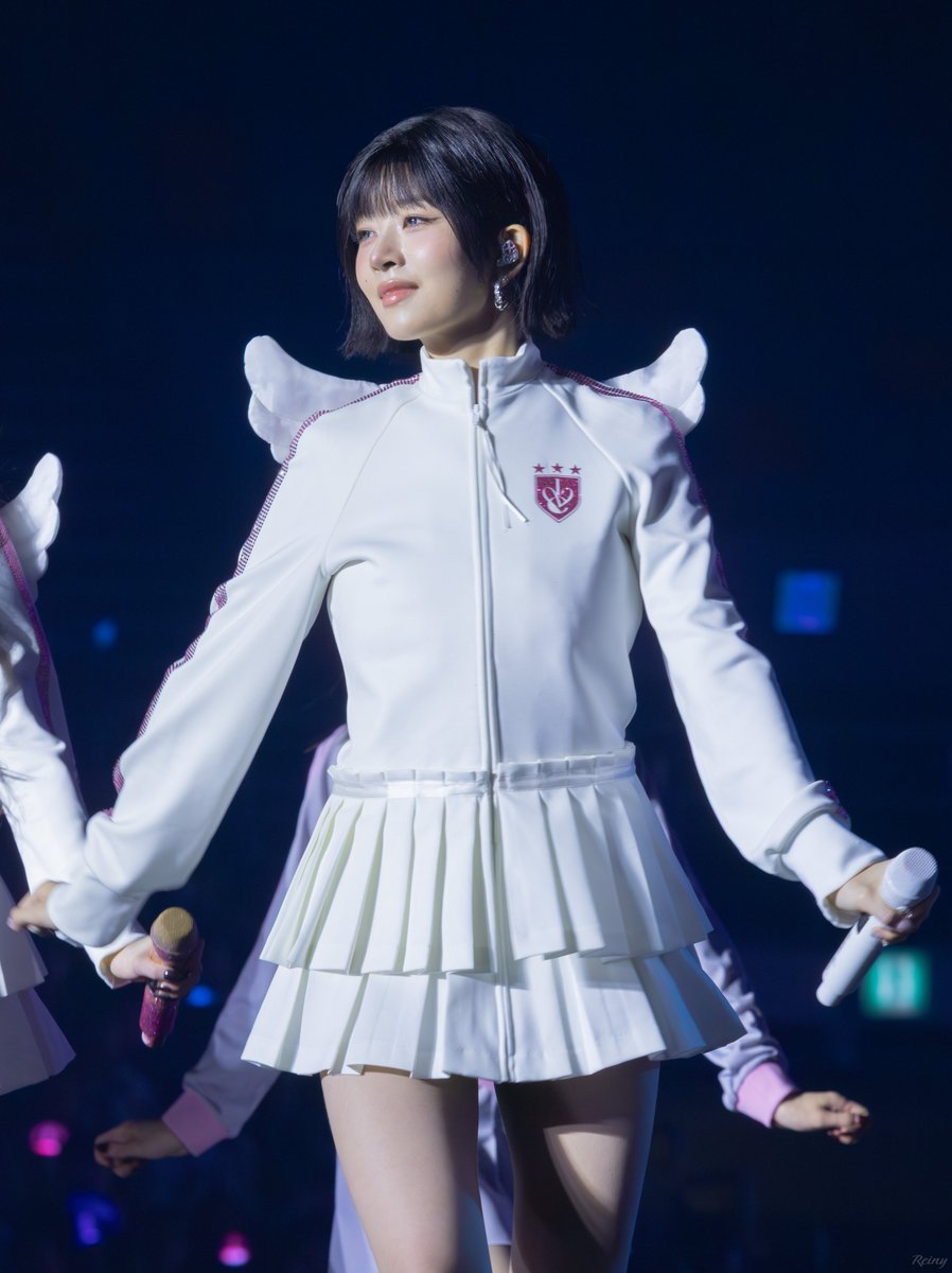 251102 SHOW WHAT I AM

#IVE #아이브 #アイヴ #REI #레이 #レイ