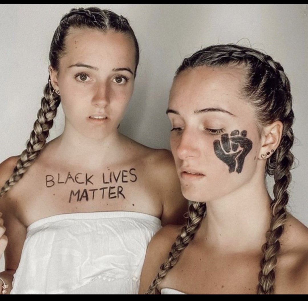 Stell dir vor die würden so in deiner Klasse sitzen ♠️
#bnwo #mnwo #Germanistan #Fetisch #Untergang #Verlust #whiteextinction #whiteboy #Rassismus #BBC #TikToK #SocialMedia #snowbunny #qos #outfit #fashion #Schülerin #Schule