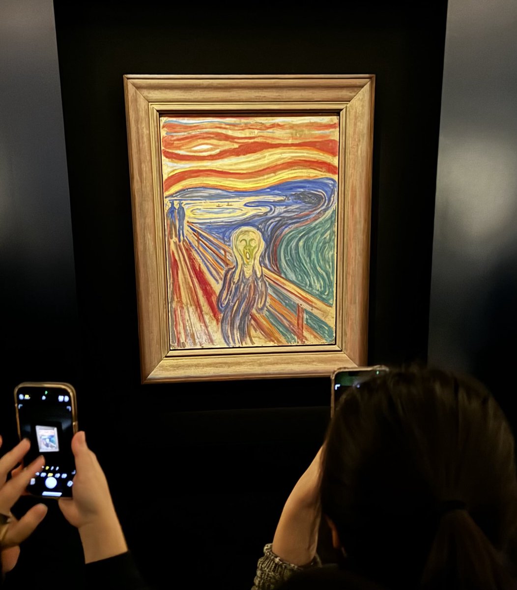 ShahidMAskerN's tweet image. Social media rewards the person,not the painting.🖼️ 
#Oslo