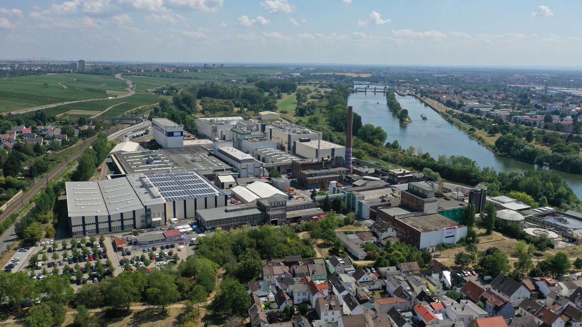 #Essity : 1ère entreprise du secteur à fabriquer des produits d'hygiène papier sans émission de CO2 en utilisant de l'hydrogène renouvelable sur son site de Mainz-Kostheim en Allemagne. Une étape majeure pour son objectif de zéro émission nette d'ici 2050. bit.ly/3yqkF6V
