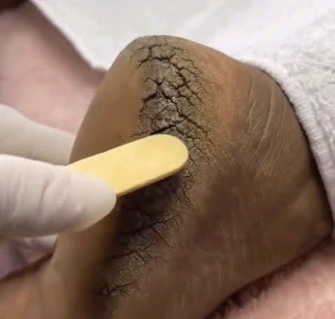 ابو معجب اذا وصل 😂😂