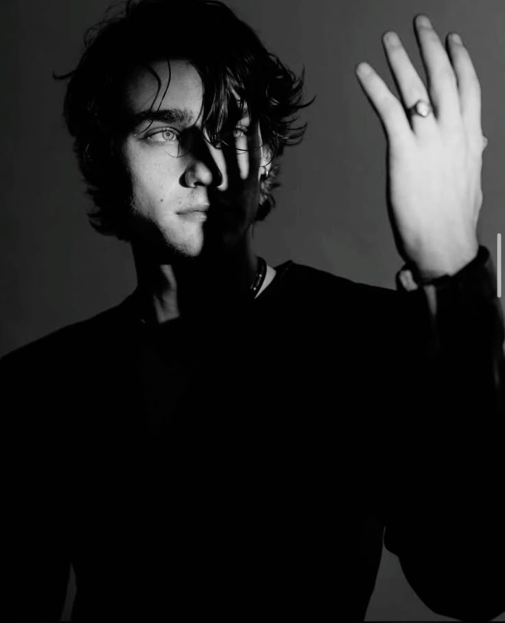 thedarksson's tweet image. when i pose  she always have annoyed look.