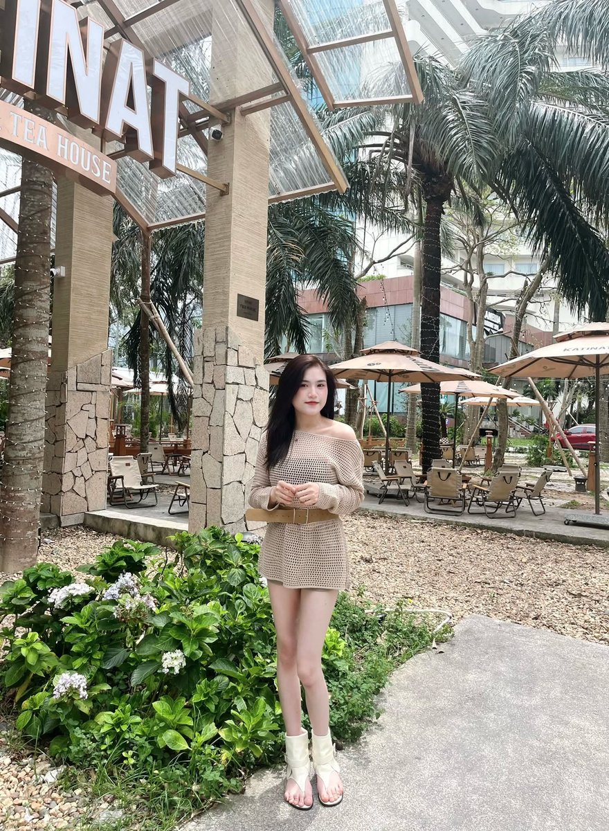 TribalChief707's tweet photo. Con đĩ ghệ anh lâu lâu lên hình làm nứng đéo chịu được vạch lồn cho bú doggy dập sưng lồn ở nơi đông người thích làm bồn chứa lấp tinh trùng đầy lồn lại còn gạ đụ tập thể ở nơi công cộng là sở thích của con chó cái thứ đĩ chỉ đáng ở dưới háng đàn ông https://t.co/RGKz46avvr