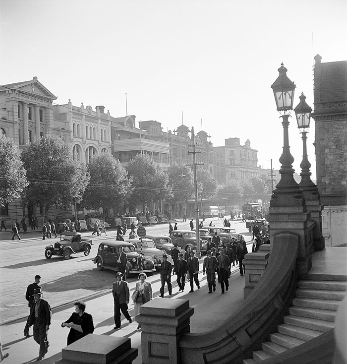 melbournetrads's tweet photo. Adelaide, North Terrace, 1946, Max Dupain: https://t.co/uvnlWkA6pw