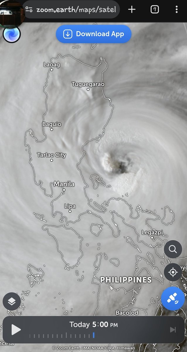 jenlo213's tweet photo. This is the 5:00 pm satellite image of typhoon "Uwan" (Fung-Wong). Strong winds are now being felt in parts of Metro Manila where I live. I am hoping that comms, electricity and water won't be cut-off 🙏
#UwanPh
#FungWong https://t.co/K1CsgvoU9Z