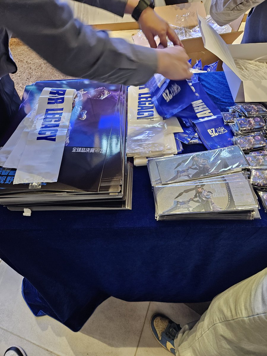 7️⃣2️⃣5️⃣ tweet media